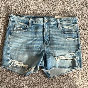 NWT American Eagle Midi Shorts